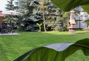 mit Garten, Grill und Terrasse