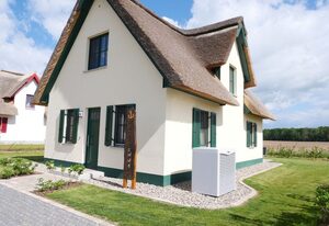 dicht an der Küste  Haus "Emma" mit  Infrarot-Sauna u.Wallbox