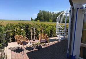 Sonniges Strandhaus am Haff mit Wasserblick für 2-4 Personen