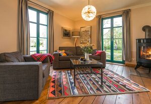 Pommernhaus Charmanter Josephinenhof Sauna Kamin Boot – im Naturpark