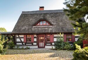 Pommernhaus Seevogelhof in Rieth Kamin Ruderboot – Reetgedecktes Fachwerkhaus, Kamin, Ruderboot, SUP's