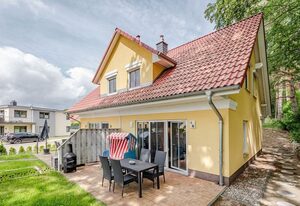 Ferienhaus Kontraste 4m – Haus Kontraste 4m - familiäre Doppelhaushälfte mit Sauna & Kamin