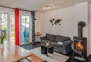Ferienhaus Kontraste 4m – Haus Kontraste 4m - familiäre Doppelhaushälfte mit Sauna & Kamin