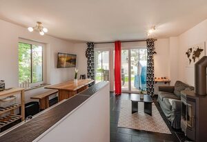 Ferienhaus Kontraste 4m – Haus Kontraste 4m - familiäre Doppelhaushälfte mit Sauna & Kamin