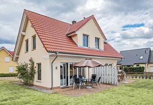 Ferienhaus Angela 2 – Modernes Ferienhaus im Grünen mit Terrasse – ideal für Familien & Naturfreunde