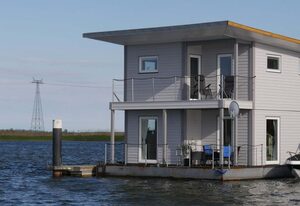 Floating Houses - "schwimmende Ferienhäuser" in Kröslin - Haus 3
