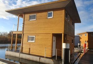Floating Houses - "schwimmende Ferienhäuser" in Kröslin - Haus 2