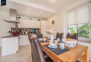 Heimathafen an Seen & Meer – Modernes Ferienhaus in Korswandt mit großem Garten in Waldnähe