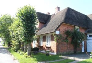 Kapitän Hansen Haus- Obergeschoss – Ferien im Künstlerdorf Oldsum