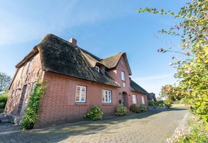 Reethus Glücklicher Matthias Hausteil Uasterlun – "Entspannte Tage im Reethus Glücklicher Matthias: Ihr Urlaub in Oldsum!"