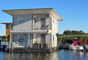 05. Floating-Houses (75 m²) SteelVoll mit Infrarotsauna