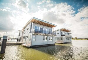 07. Floating-Houses (105 m²) Poseidon – Floating-House Nr. 10 mit Kamin und Haustier