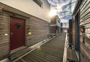 01. Floating Houses  (95 m²) mit Kamin – Floating House 1 Struck mit Kamin