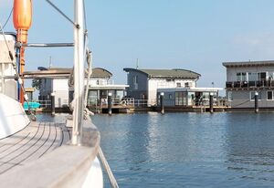 13. Hausboot Zudar 50 m²