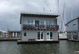 06. Floating-Houses (105 m²) Nanna – Floating-Houses Nr. 9 mit Kamin, Sauna u. 2 Bäder