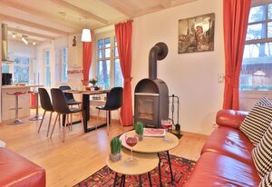 Landhaus Victoria, Schwan