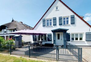 Hochwertiges Fischerhuus mit Terrasse und Grill