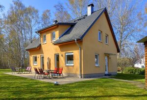 Karlshagen, Haus Küstenglück – Haus Wald+Welle