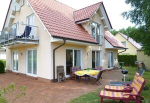 Villa Florenz, Doppelhaus, gesamtes EG, sep. Eingang – Villa Florenz Erdgeschoss