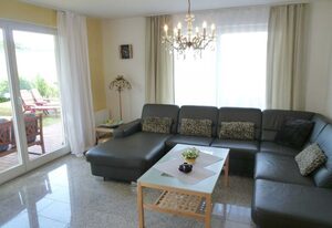 Villa Florenz, Doppelhaus, gesamtes EG, sep. Eingang – Villa Florenz Erdgeschoss