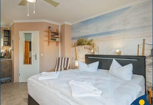 Haus Kiefernduene Balkonstudio links – + Balkonstudio links