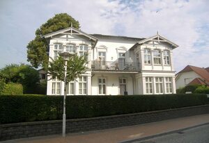 Villa Baroni **nur 200m vom Ostseestrand entfernt** – Villa Baroni Whg. 5