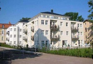 Villa Aquamarina, 1. REIHE, tw. SEEBLICK, LIFT, P/TG – Villa Aquamarina Whg. 4, TERRASSE zur Promenade, FAHRSTUHL