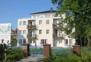 Villa Aquamarina, 1. REIHE, tw. SEEBLICK, LIFT, P/TG – Villa Aquamarina Whg. 4, TERRASSE zur Promenade, FAHRSTUHL
