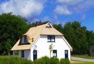Ferienhaus Tobias in Karlshagen mit Kamin und Sauna