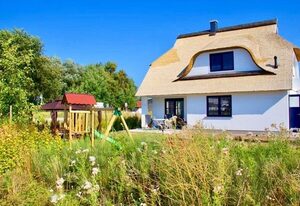 Ferienhaus Tobias in Karlshagen mit Kamin und Sauna