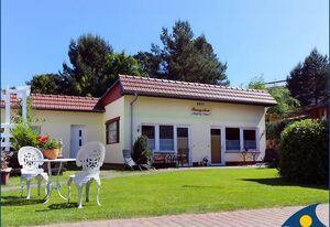 Haus Kiefernduene Bungalow links – + Bungalow links