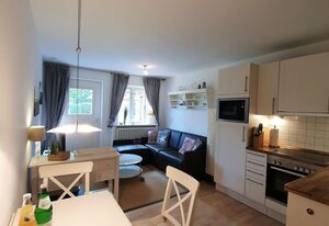 Traumkoje - Wohnung 5 – Ferienwohnung Traumkoje - mit Sauna, Terrasse & Parkplatz in Alkersum