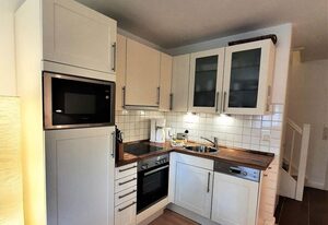 Traumkoje - Wohnung 5 – Ferienwohnung Traumkoje - mit Sauna, Terrasse & Parkplatz in Alkersum