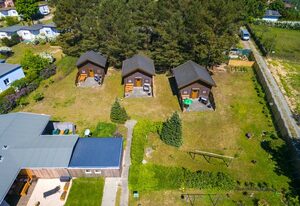 Blockbohlenferienhaus  Braun (2) – Blockhaus (2)