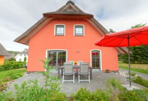 Stubbenfelde, Reetdachhaus Seeblick