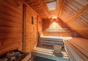 Ferienwohnung Skorpion – Moderne Ferienwohnung mit Sauna & Garten – Platz für 8 Gäste in Strandnähe