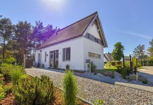 Reethaus Lodino Lodge – Lodino Lodge: 5-Sterne Ferienhaus mit Sauna, Kamin und WLAN für bis zu 6 Gäste