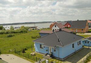Ferienhaus Das blaue Haus am Peenestrom – Ferienhaus Das blaue Haus-2 SZ bis max. 6 Pers. und 2 Babys