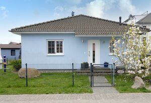Ferienhaus Das blaue Haus am Peenestrom – Ferienhaus Das blaue Haus-2 SZ bis max. 6 Pers. und 2 Babys