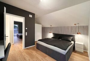 FH "zur blauen Möwe" – Moderne Naturidylle: Großzügiges Ferienhaus bei der Karniner Hubbrücke für 10 Gäste