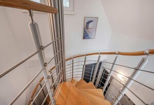 Ferienhaus am Peenestrom – Gemütliches Ferienhaus im Grünen – mit Kamin, Terrasse & Blick ins Grüne