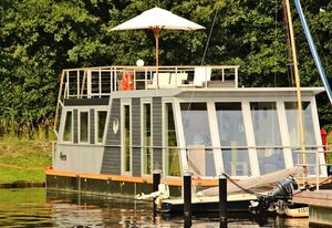 Hausboot  in Ueckermünde - Xenia – Hausboot Ueckermünde - Ihr besonderer Urlaub auf dem Wasser