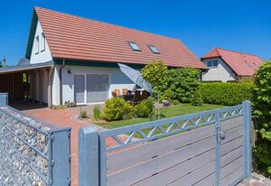 Ferienhaus Alexander, inkl. WLAN, 2 Terrassen & Grill – Doppelhaushälfte