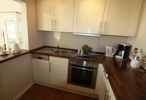Bredland 11 - Whg. 4 – Ferienwohnung am Meer in Nieblum: Terrasse, Garten & 200 m zum Strand