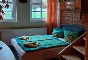 Ferienhof Pommerngreif -Große Wohnung , familiär, mit Poolnutzung und Grillmöglichkeit