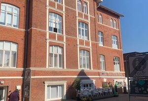 Strandstraße – Komfortable, ruhige und zentral gelegene Ferienwohnung Seeschwalbe auf Borkum