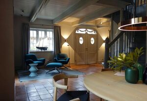 Reethus Haupthaus im EG/ OG – Reethus in Borgsum: 121 m², Sauna, Kamin & Garten, 5 Sterne