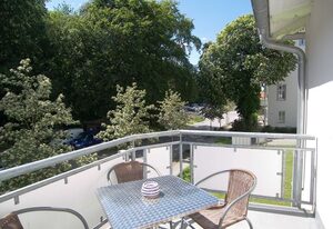 Ferienwohnung Kutscherhaus am Meer mit Balkon zur Südseite – 4 Raum-Fewo mit einem Balkon und W-Lan