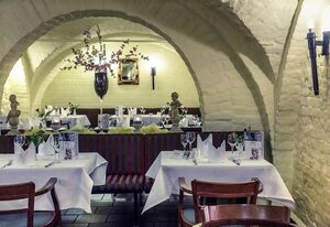 Hotel Schloss Neustadt-Glewe – Standard Zimmer, Dusche, WC, Nichtraucher