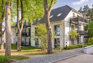 Ferienwohnung Meerzeit – Modernes Appartement mit Balkon – nur 800 m zum Strand